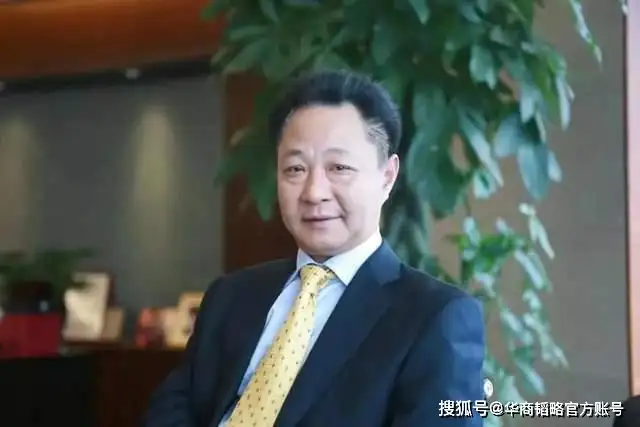 全球疯抢的集装箱，一半都攥在这个中国人手里！