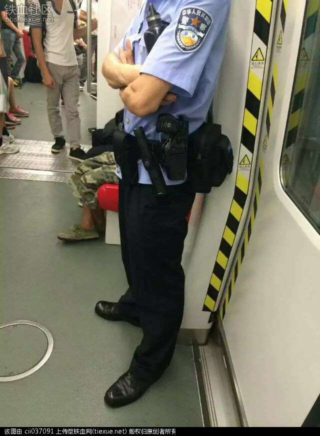国内警察引入泰瑟枪作为防暴武器障碍有哪些阻力?