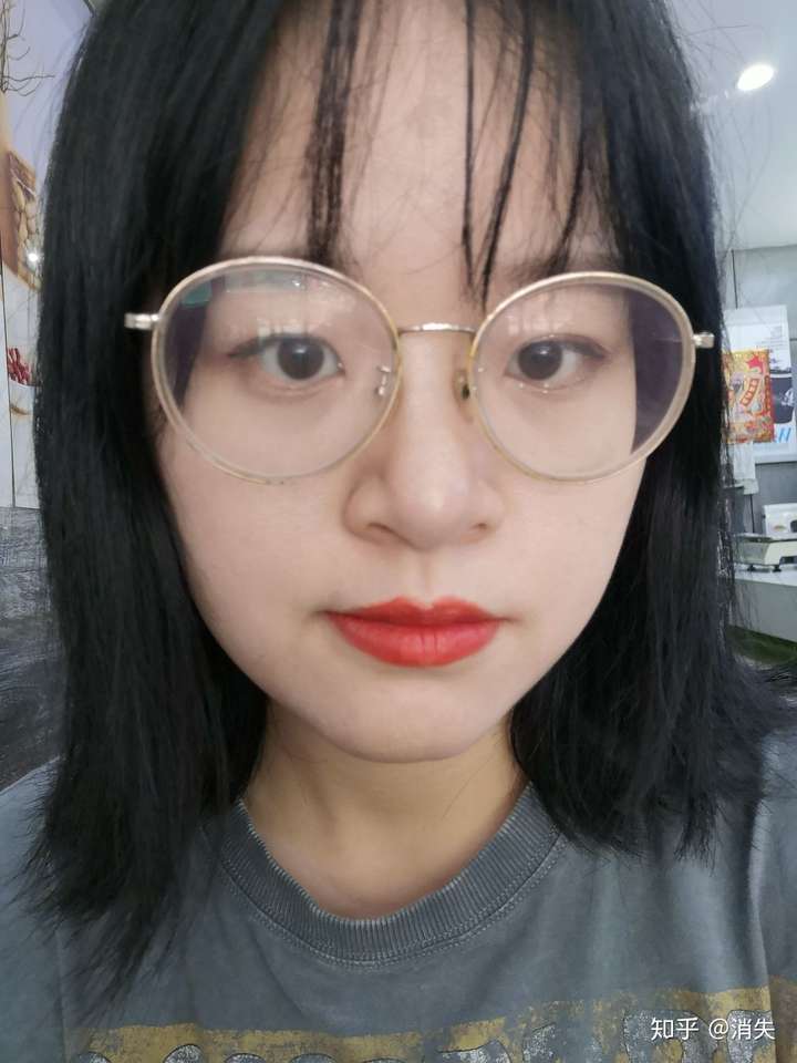 女生们素颜都是什么样的?