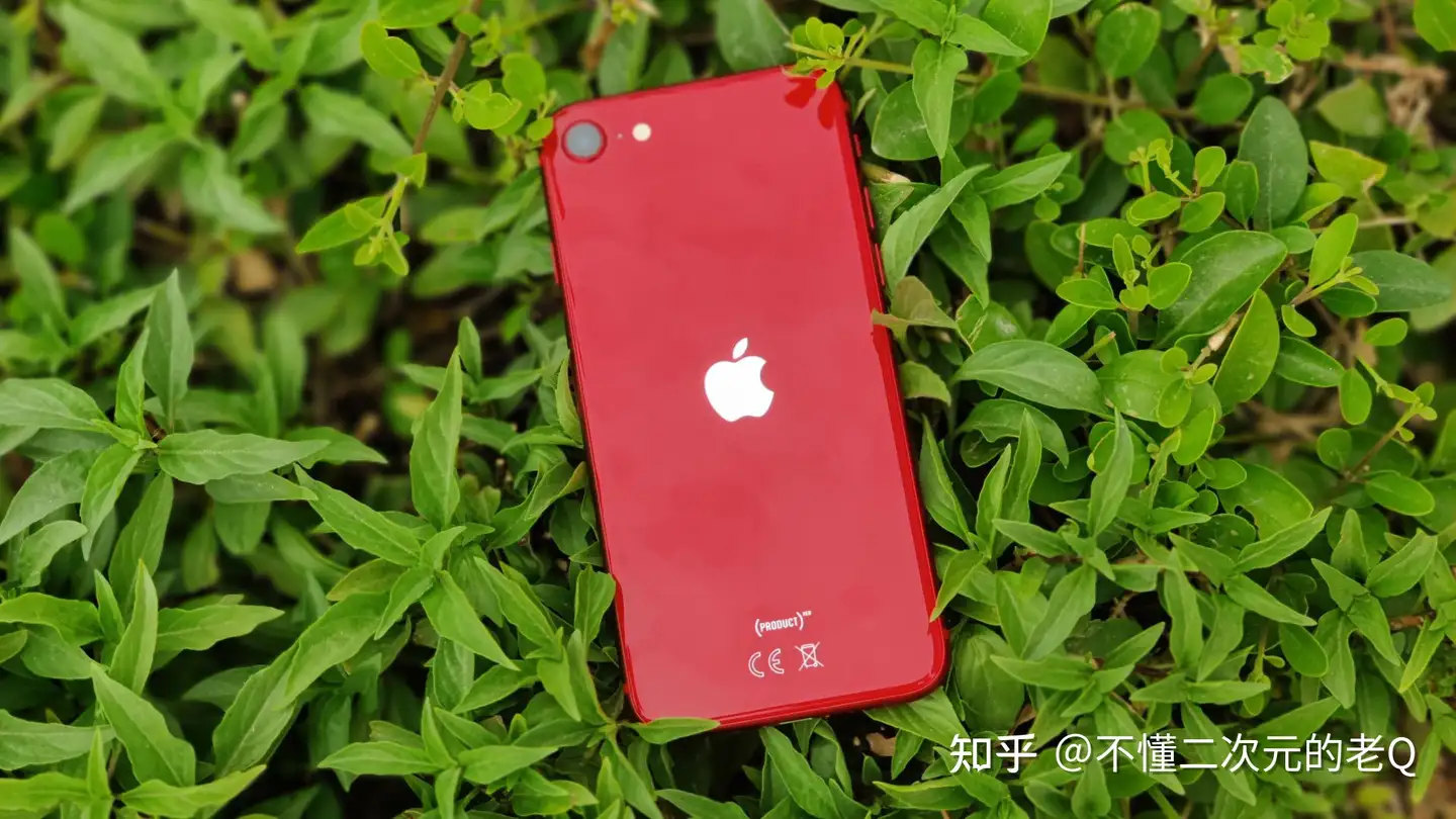 小屏手机的巅峰对决：iPhone12mini和iPhoneSE2，谁更适合你？ - 知乎