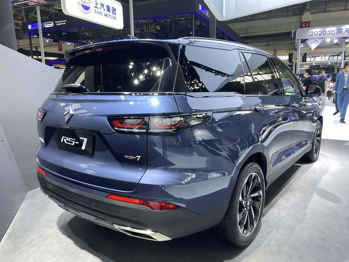 新宝骏rs77座选择家用正合适
