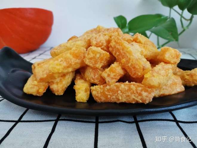 做蛋黄焗南瓜时 万万不要直接炸 多加1步 南瓜更软嫩 不回软 知乎