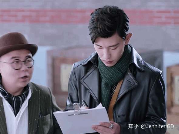 刑侦类广播剧《面具之下》,每天睡前,都会打开app,一遍遍的去听林彻的