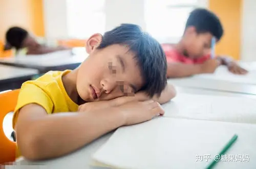 小学生“一睡成名”：从12点睡到下午3点，老师：再睡放学了插图10