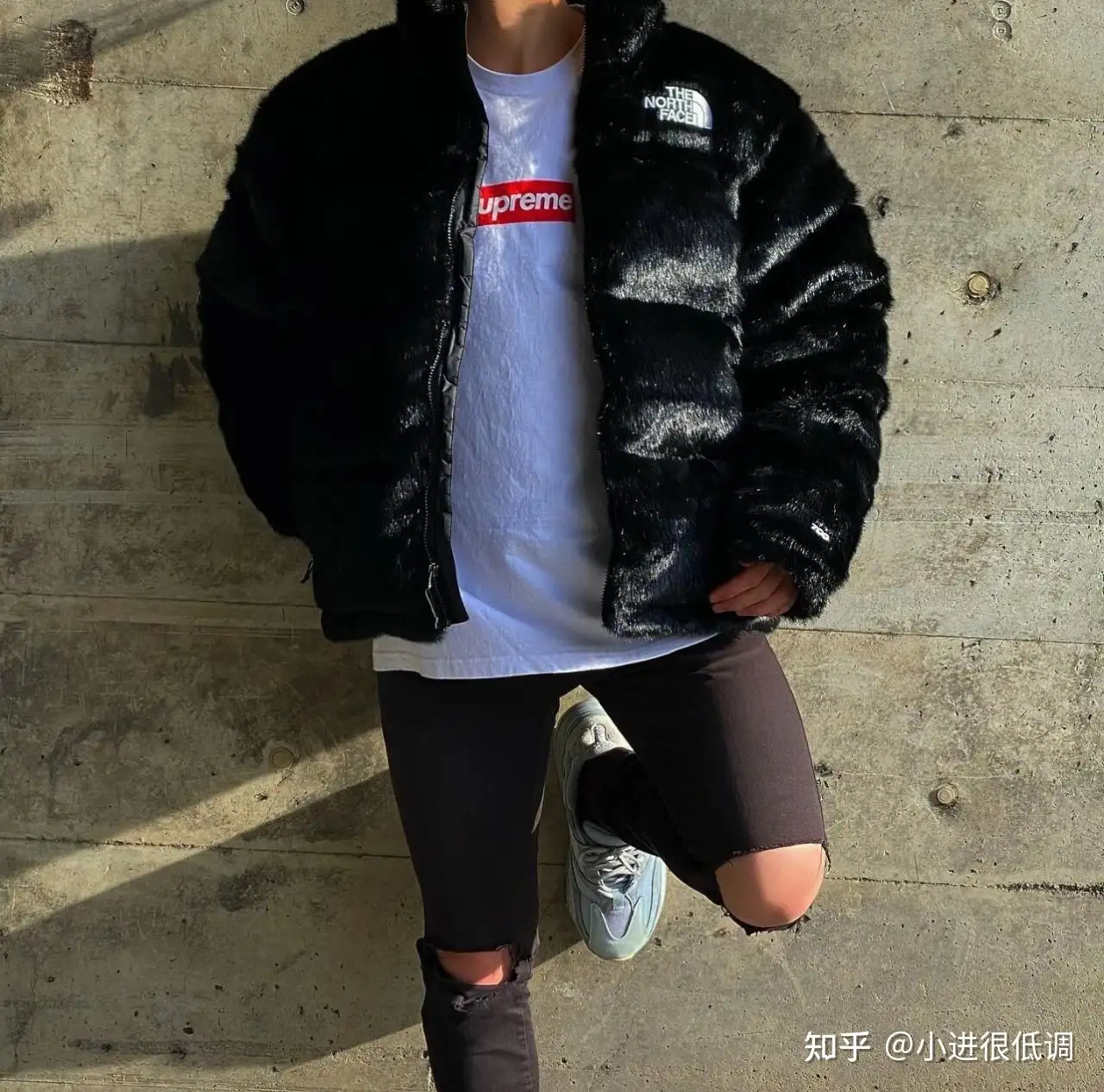 Supreme x The North Face北面联名人造皮草羽绒服展示讲解- 知乎