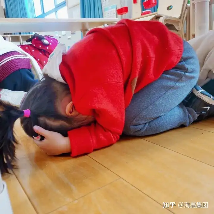 防震演练 | 地震来了，我不慌！ Earthquake Escape Drill
