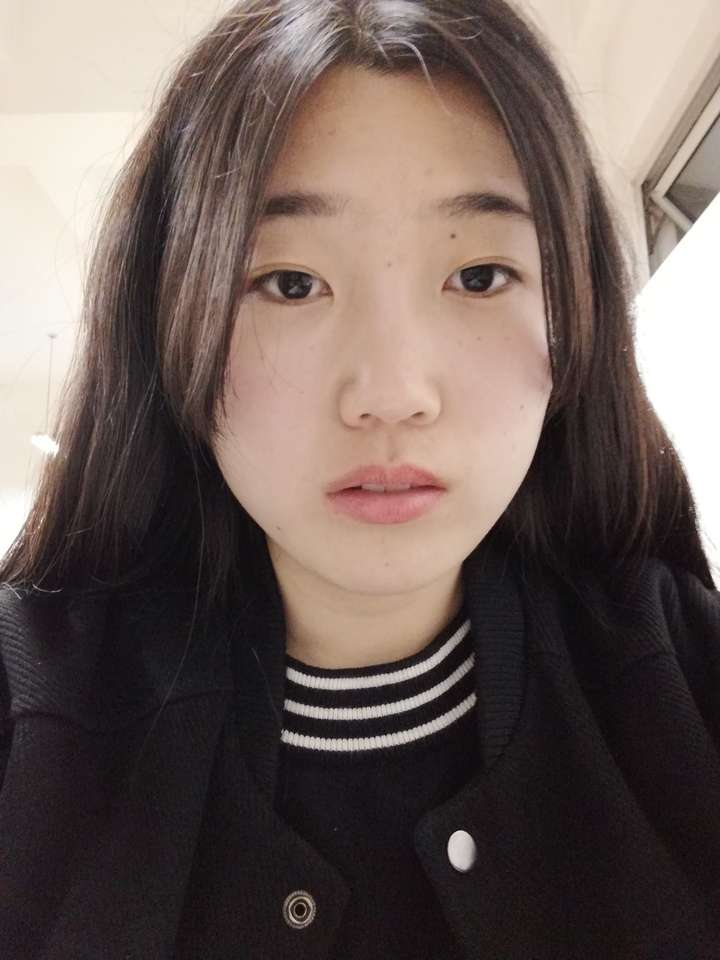 额头窄的女生到底适合什么发型?