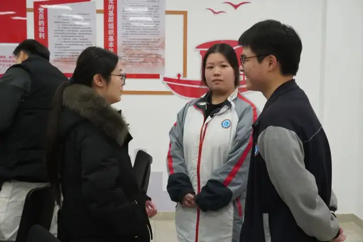 浙江省广播电视中等专业学校塘栖校区开展教学沙龙活动!(图3) 浙江省广播电视中等专业学校塘栖校区开展教学沙龙活动!(图3)