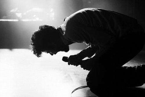 李小柒 为什么情感中退缩的大部分都是男生 当感情出现问题时,选择