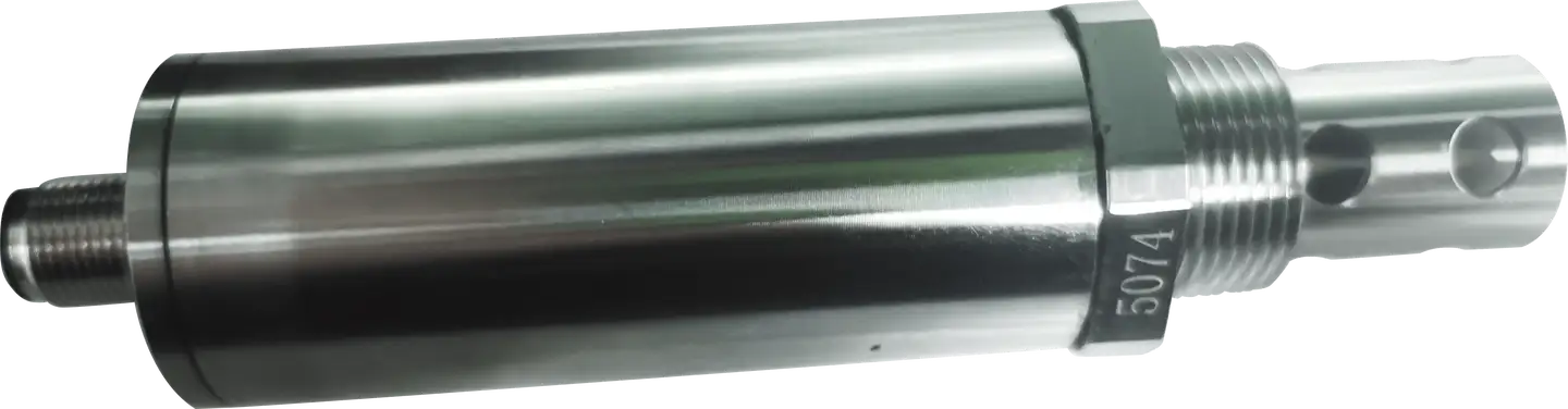 大型轧钢设备润滑油进水监测技术研究及应用案例