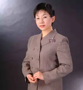 同为女人她在给世界500强讲团队建设