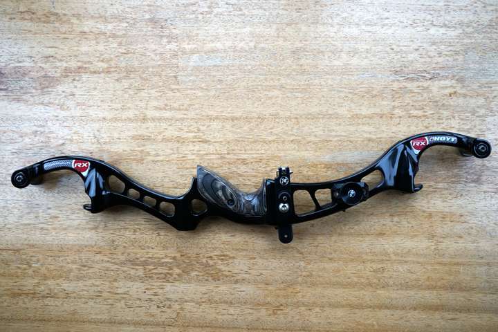 射准反曲不同价位的弓把差别主要体现在哪些方面?