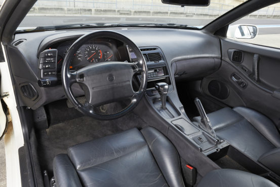 生不逢时的第四代淑女 却是日产的gt光辉 知乎