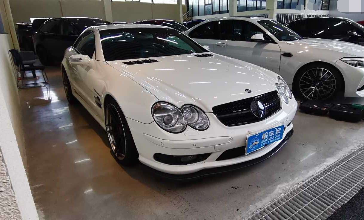 昨天去广州帮东莞的粉丝检测一台奔驰sl55amg2005年1月出厂6月份上牌