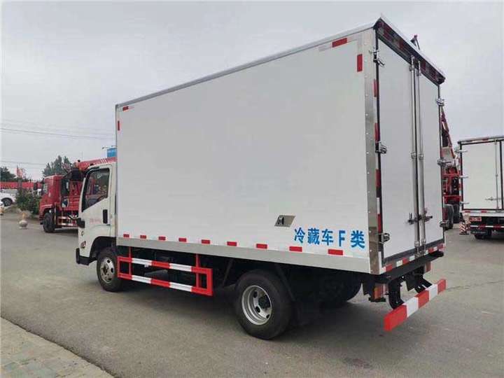 江鈴凱運冷藏車