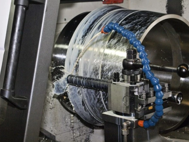 7 大颠覆性洞察：揭秘行业专用 CNC 加工如何驱动当今高精密零件制造的图1