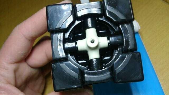 在沉默里转,在欢笑里转——魔方入门指南 - 知乎