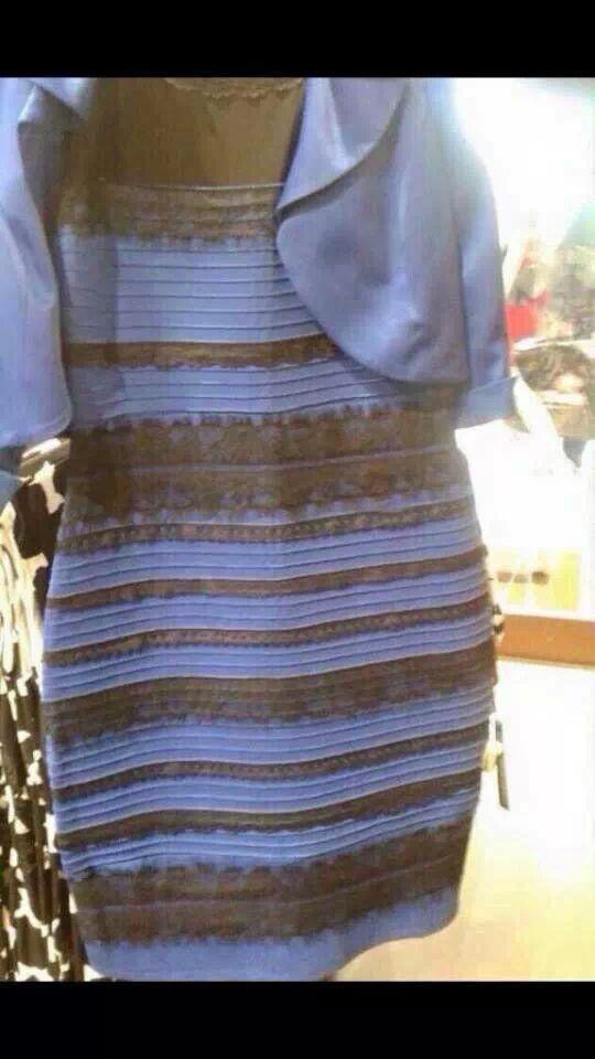 这件衣服什么颜色,有人说是白金,有人说是蓝黑