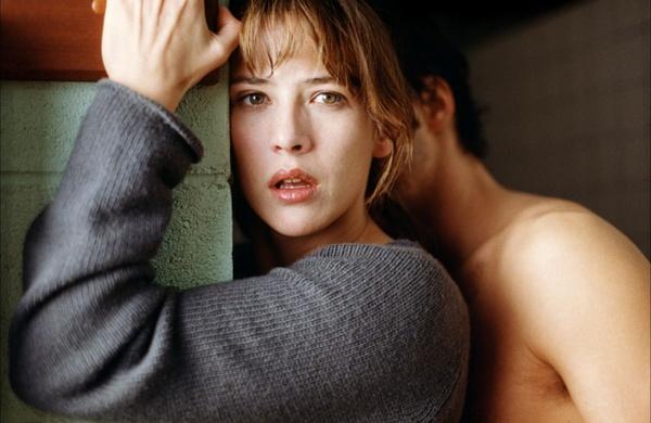 "忠贞"这种行为,是社会道德规范强制约束下的结果吗?