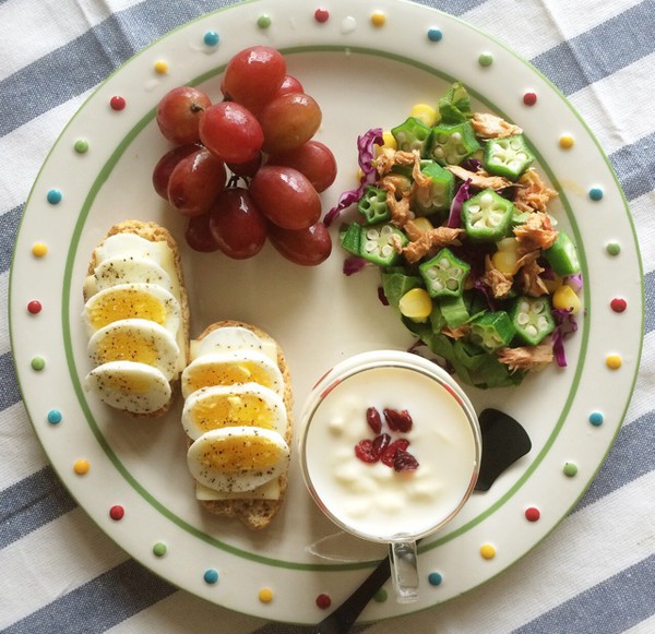早餐集他们不吃难看的食物