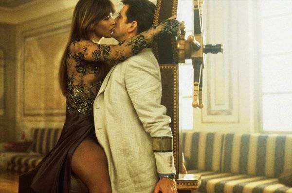 我看过的电影中,胸部最美的妹子