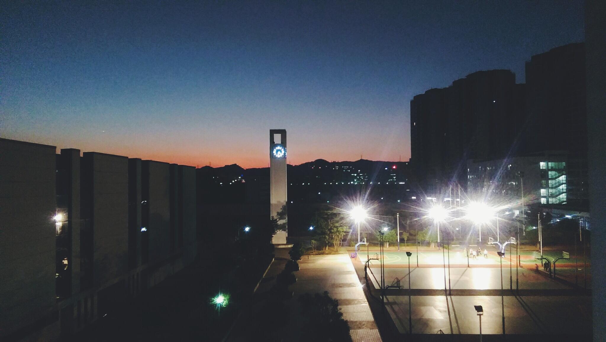 在深圳第二外国语学校读书是一种怎样的体验?