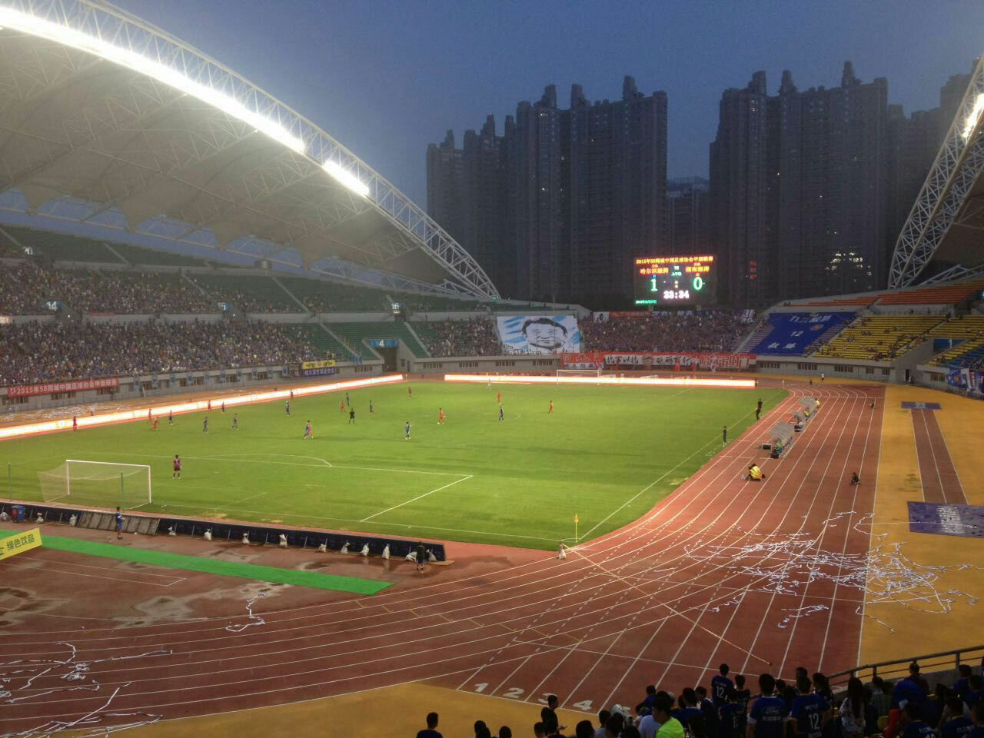 中超各个球队主场球迷一般都喊什么? - 树下牧