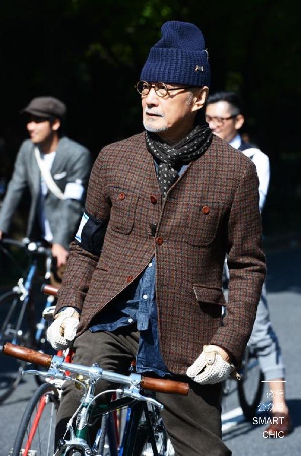 2013年the tweed run tokyo,在这样一群时装精里,依然有一抹身影异常