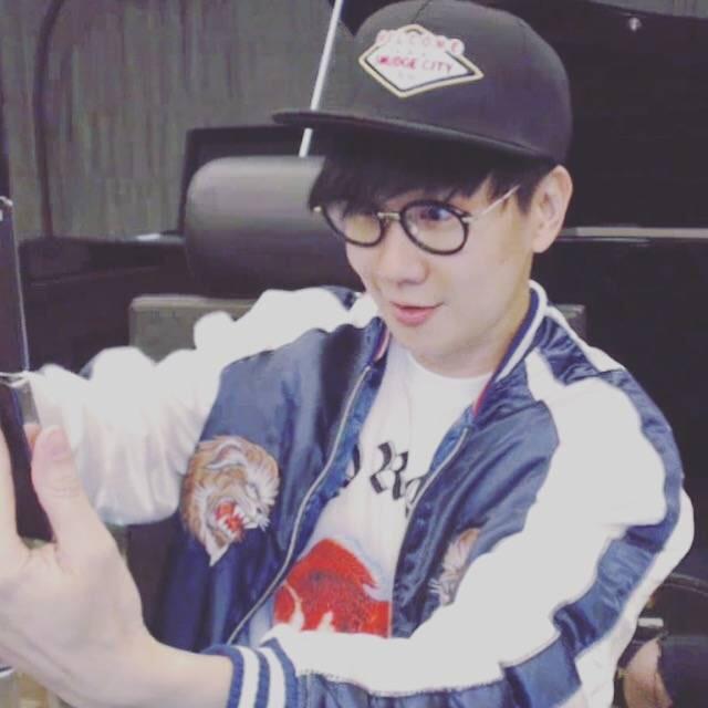 如何评价林俊杰5月13日在熊猫TV直播dota2?