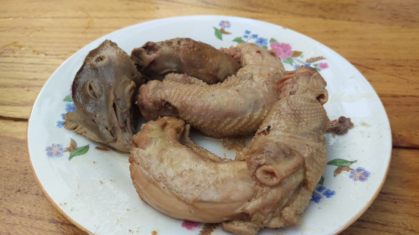 解放路的鸡头三,鸡脖子鸡头很特色很好吃