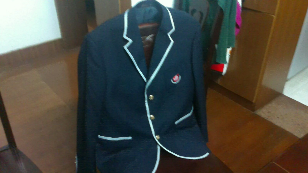 中国的校服为什么丑? - 弄得像外网一样的回答