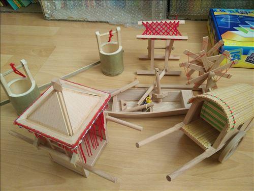 怎么做玩具房子 ad13f2196a29bf256db0ff21f3e0ca3c_r.jpg