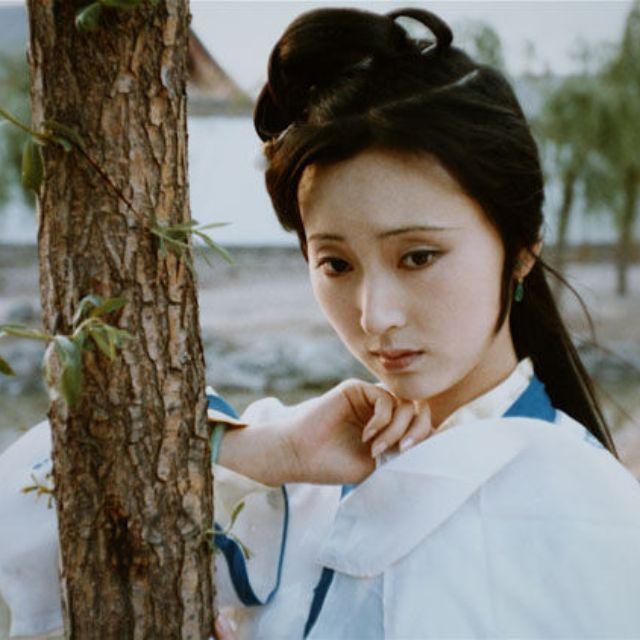 贾宝玉送给林黛玉几块旧手帕,林黛玉明白了