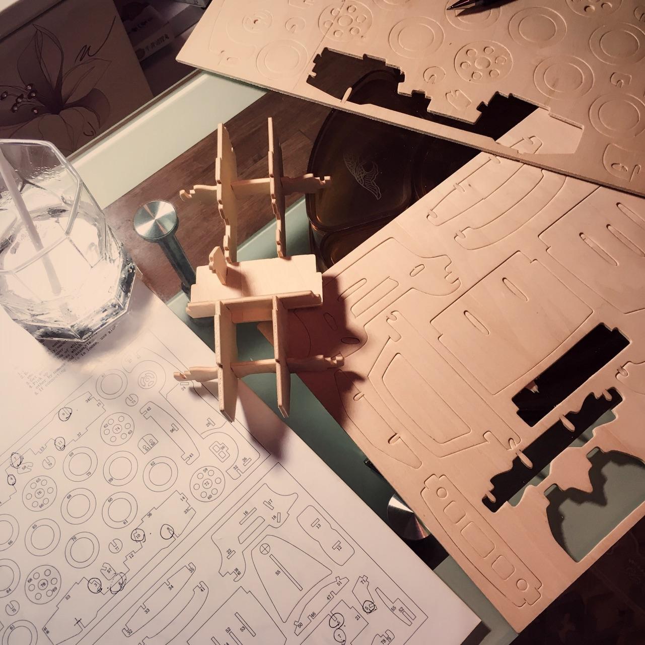 有什么情侣间玩的小游戏(现实中)有点小暧昧小