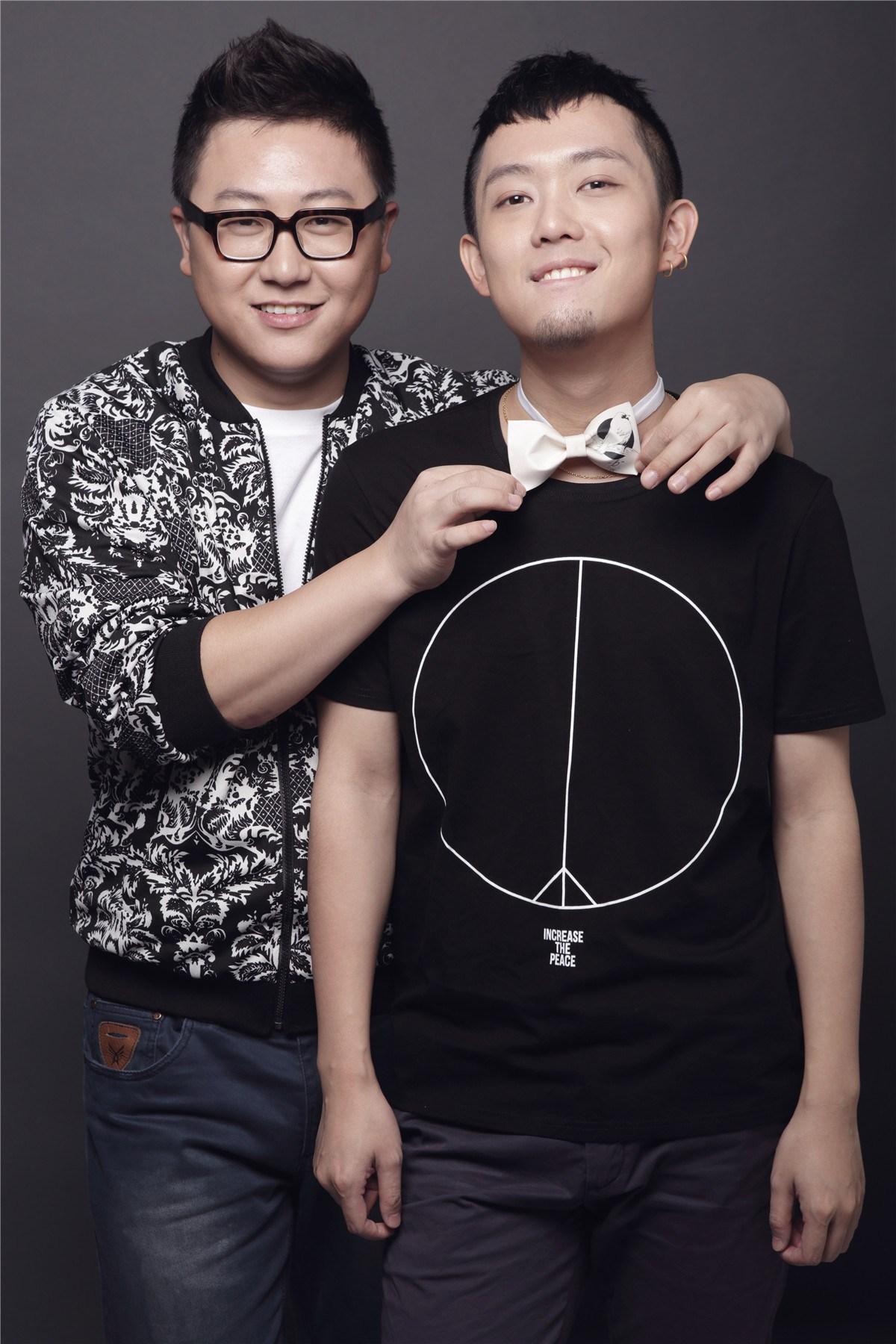 好妹妹乐队两个人是gay吗?