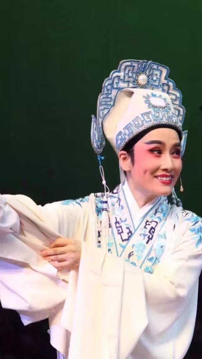 推荐好听的京剧、昆曲、越剧? - 小文兮的回答