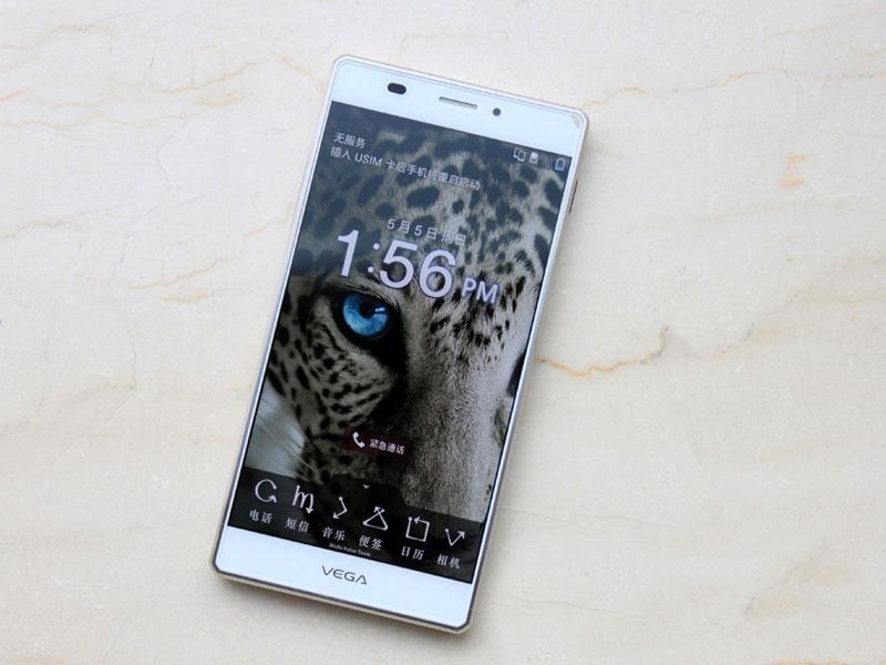 泛泰870,最爱的外观,还有一个小灯的设计  显示全部