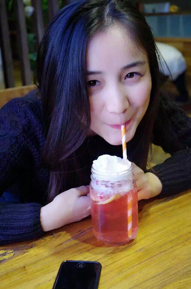 美而不自知是怎样的一种状态? - 小虎牙啦啦啦