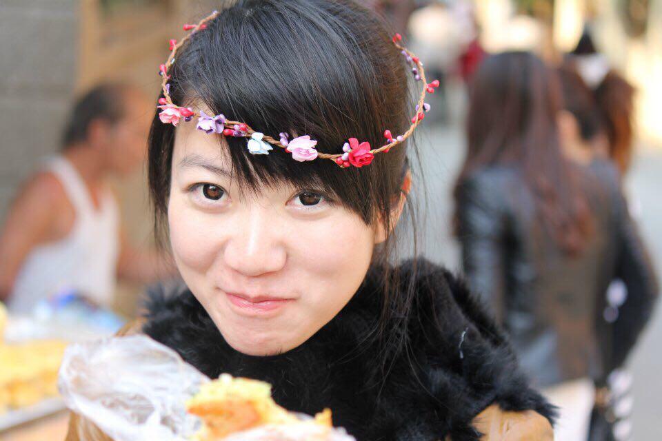 女生喜欢一个男生的时候眼神是什么样子?