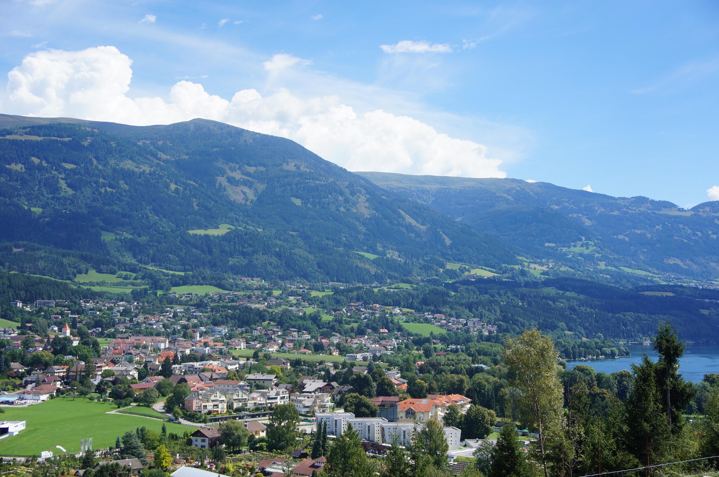 建筑风格很类似南德和瑞士.