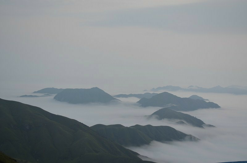 中国有哪些不怎么出名但值得一去的山可以爬?