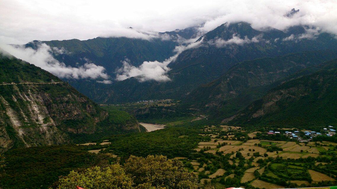 西藏除了拉萨、墨脱还有哪些地方值得一去?