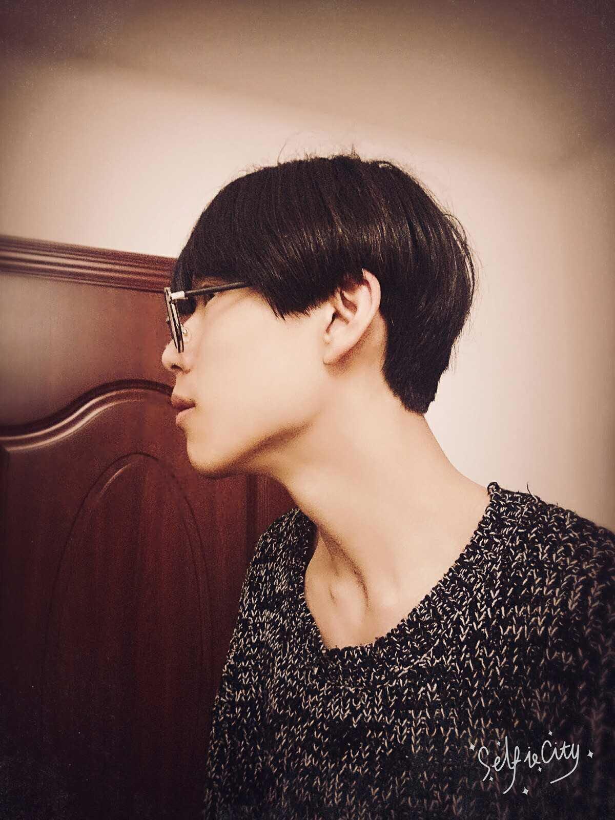 如何用自己的真发剪出动漫式m字刘海? - Akum