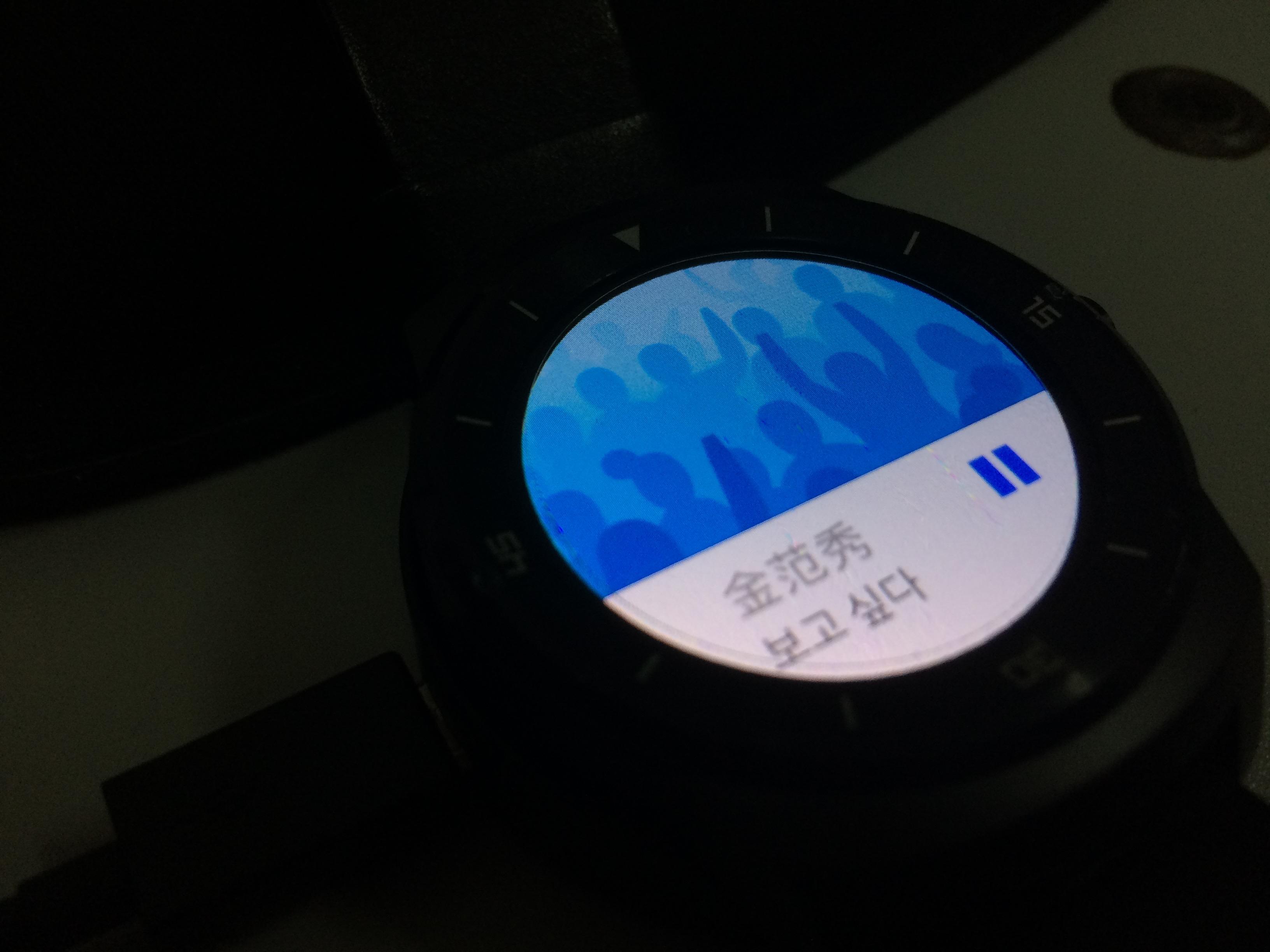 moto 360 二代配iPhone会是种什么体验? - 摩托