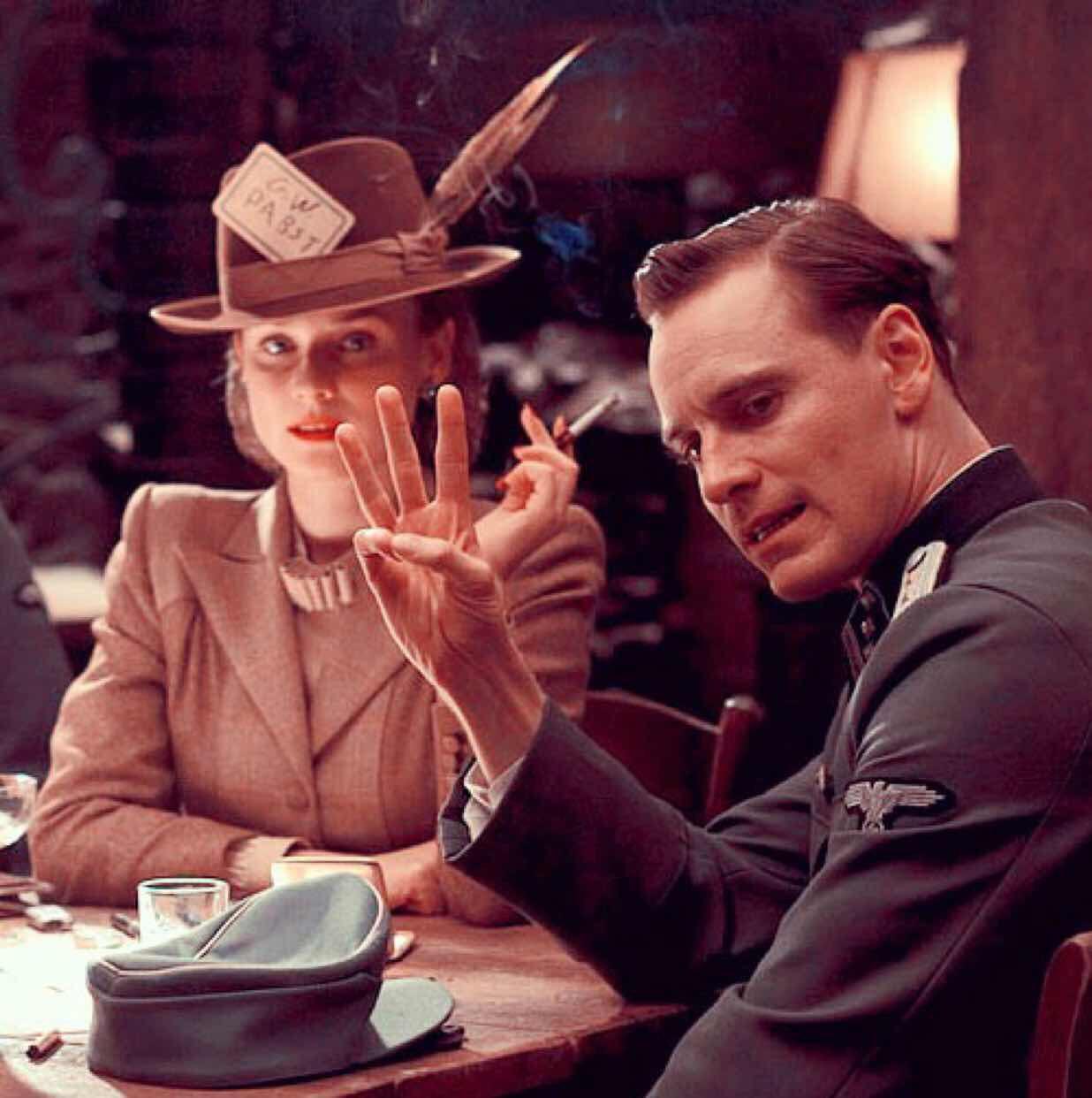 求电影名称 !~? - 电影 - 知乎