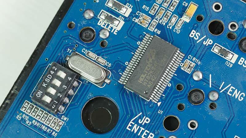 机械与薄膜两种键盘的拆解