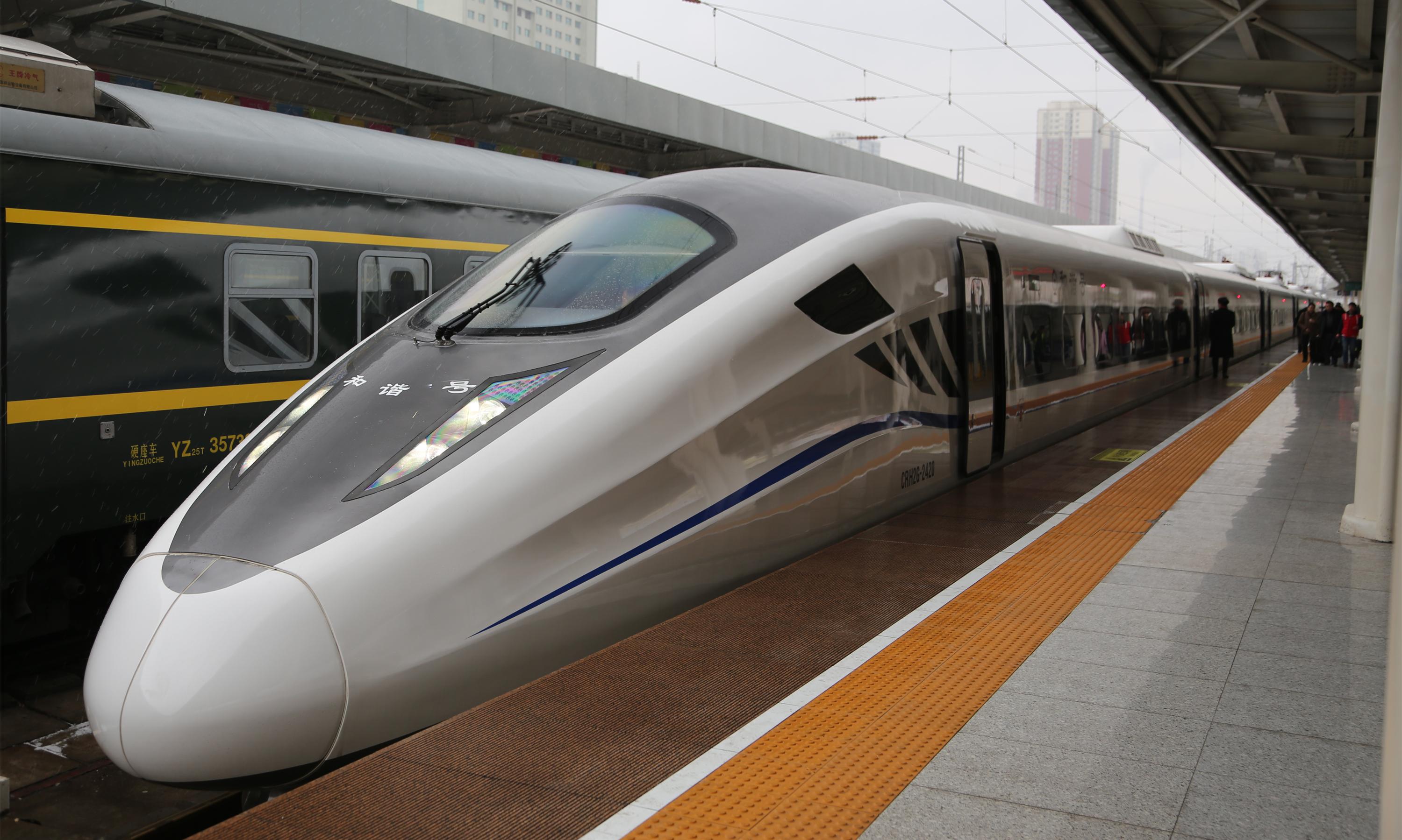 crh动车组的结构是怎样的,和普通列车的区别在哪里?普通列车的普快,特