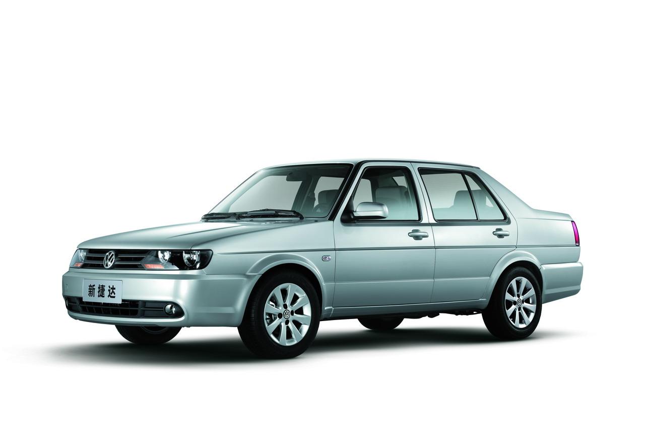 还是一汽大众的『三世同堂』,捷达,宝来,速腾,分别是第2,4,5代jetta