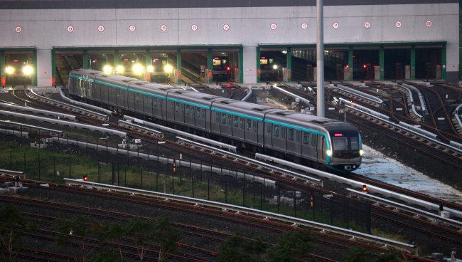 有人去过地铁终点站吗?那里有什么特别的吗?是不是另一个美妙的世界