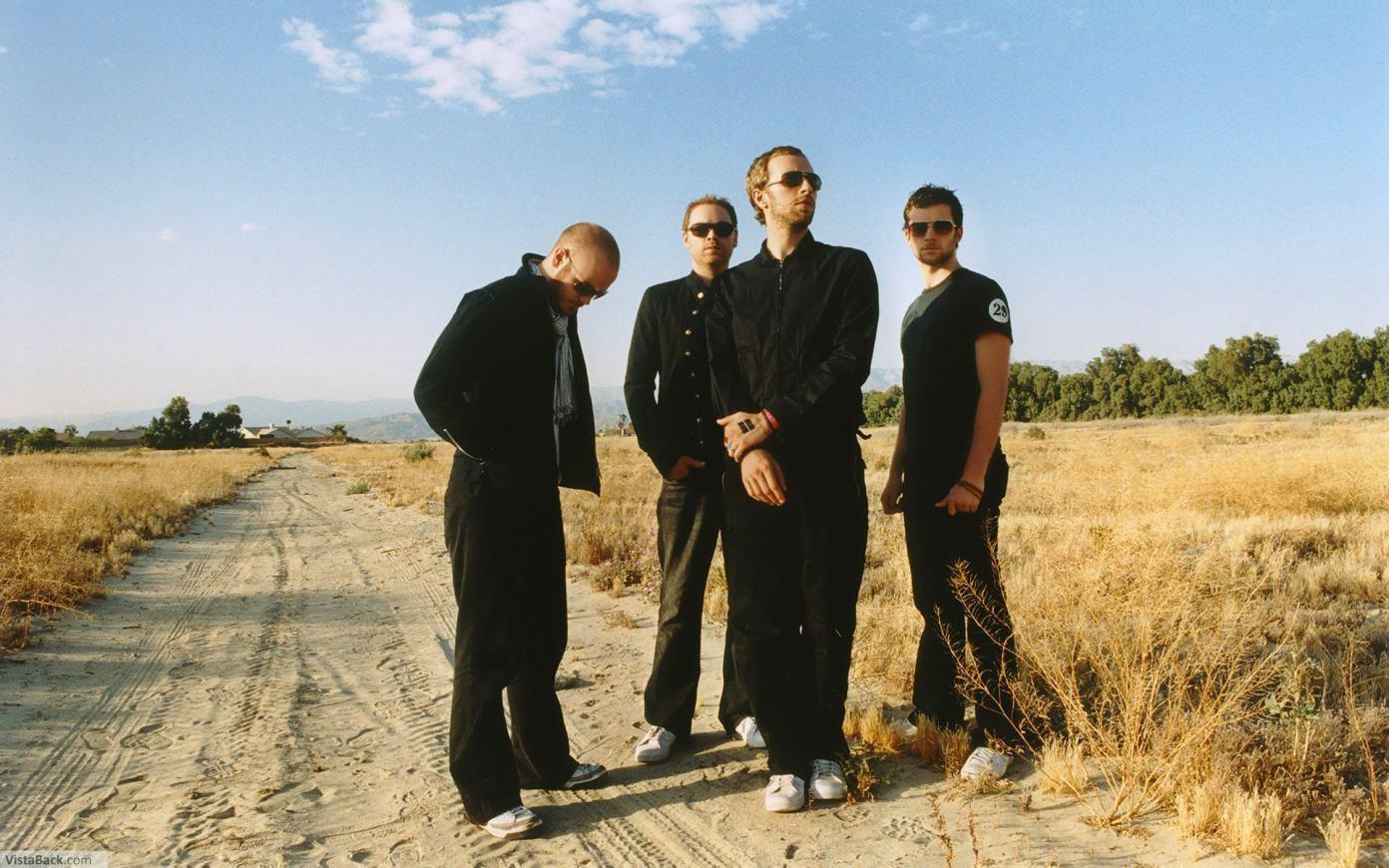 有人喜欢一个乐队也许是从从一首歌,一段现场或是一段往事,而我是从一